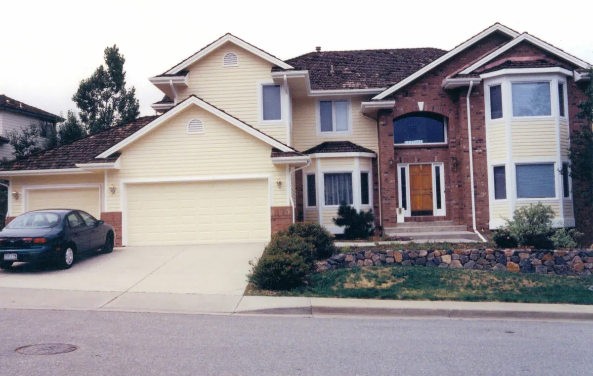 Brick and siding split-level — after